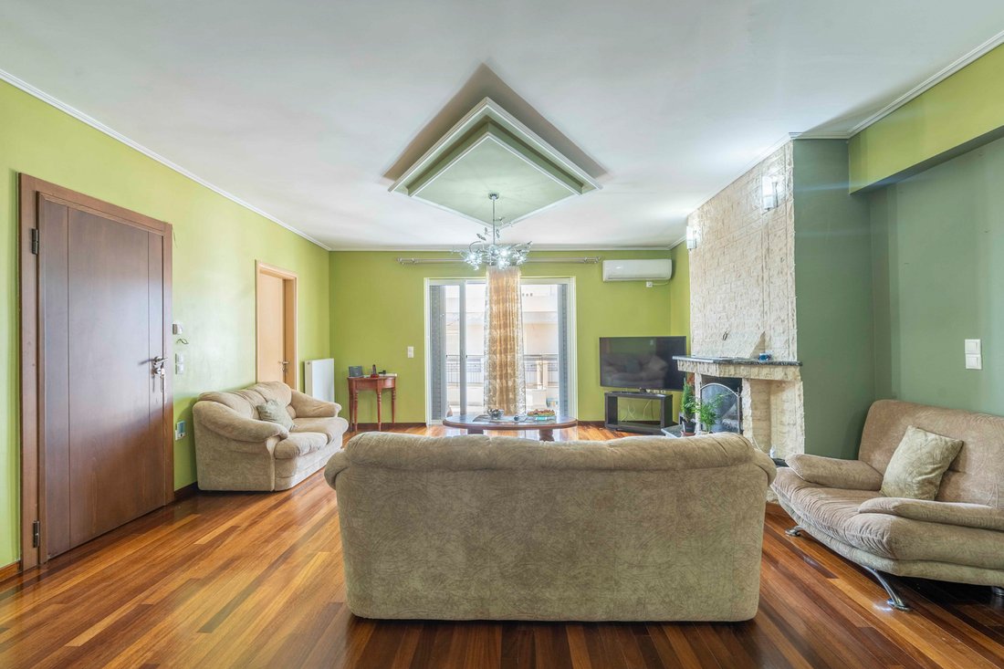 Townhouse in Nikaia, Attica, Greece 5 - 14567897