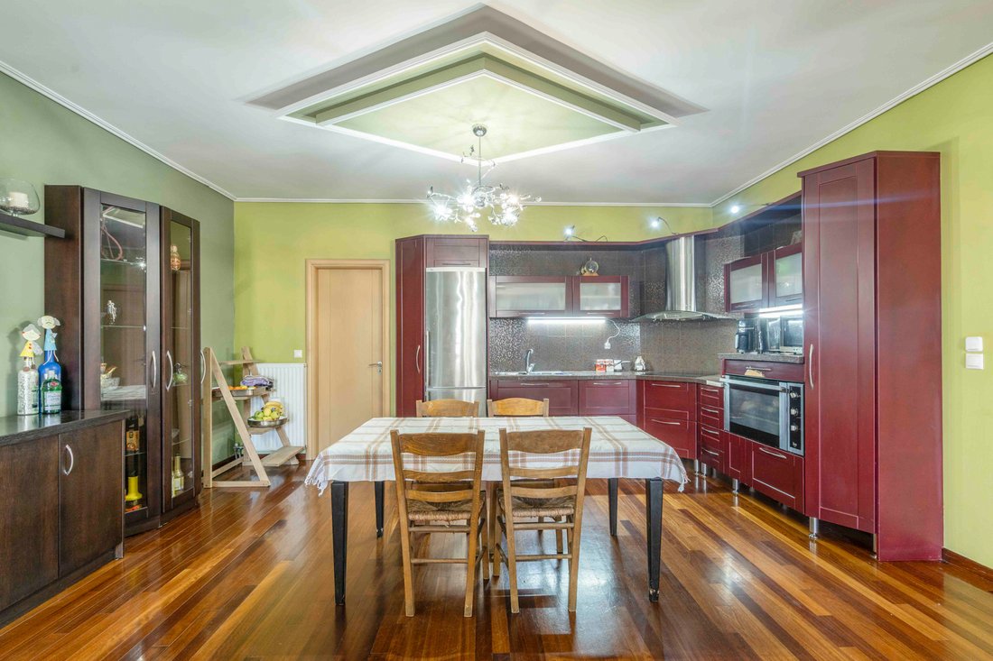 Townhouse in Nikaia, Attica, Greece 4 - 14567897