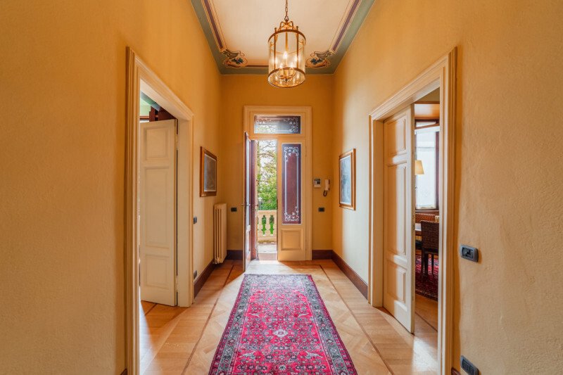 Villa en Brunate, Lombardía, Italia 4 - 14572570