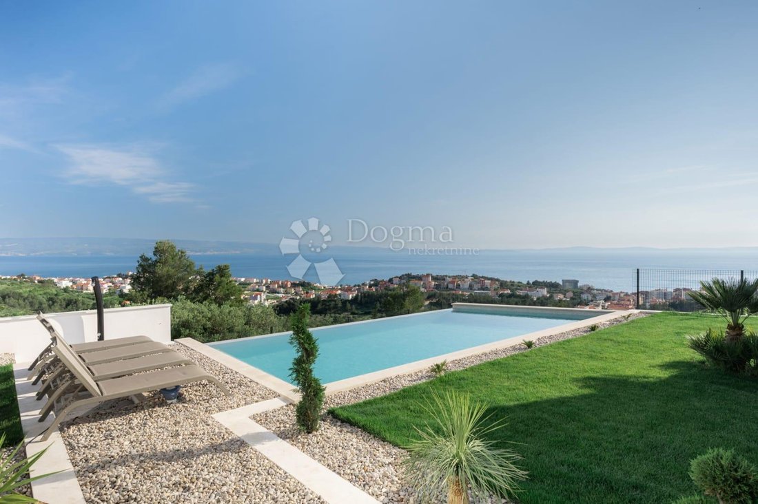 House in Strozanac Donji, Split-Dalmatia County, Croatia 1 - 14570079