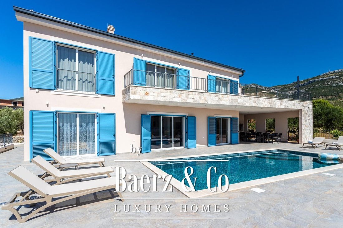 Villa in Kastel Novi, Split-Dalmatia County, Croatia 1 - 14570703