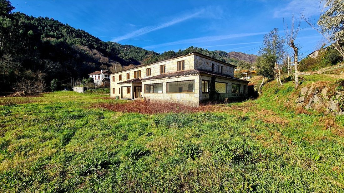 Farm Ranch in Rio Caldo, Braga, Portugal 1 - 14570023