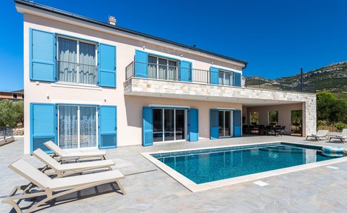 Villa in Kastel Novi, Split-Dalmatia County, Croatia 1
