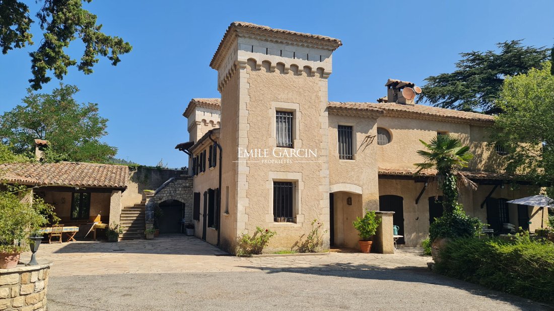 The Sentinel’s Gate: A Crusader Castle Reborn in Provence’s Golden Light