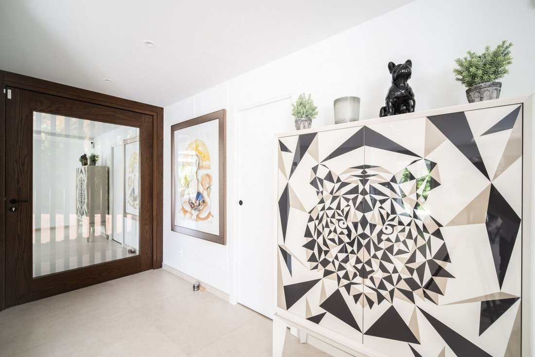 Villa in Benahavis, Andalusia, Spain 3 - 14570598
