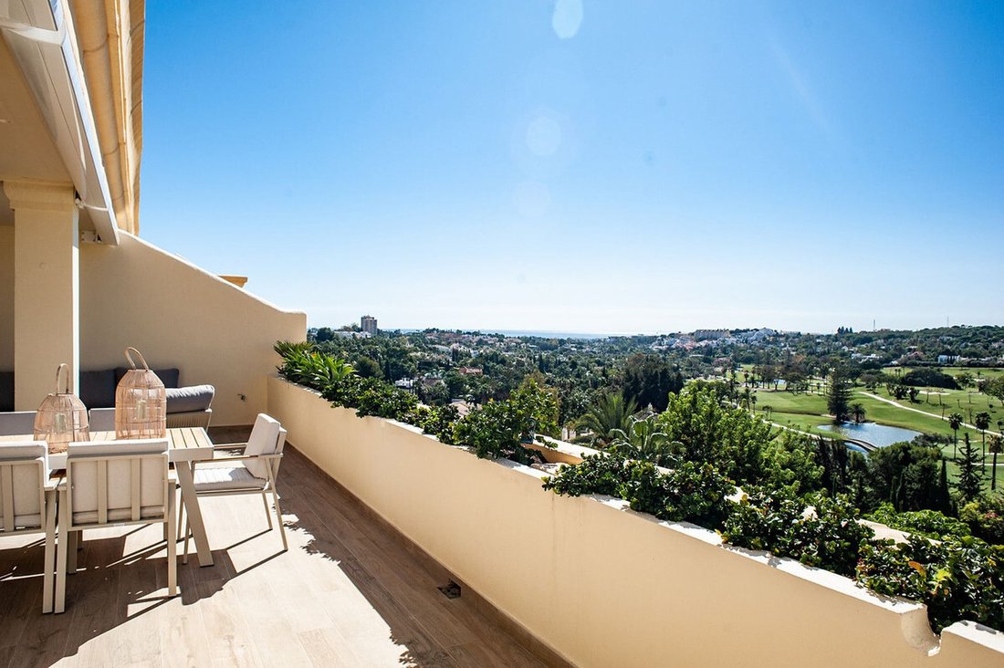 Penthouse in Puerto Banus, Marbella, Spain 3 - 14570591
