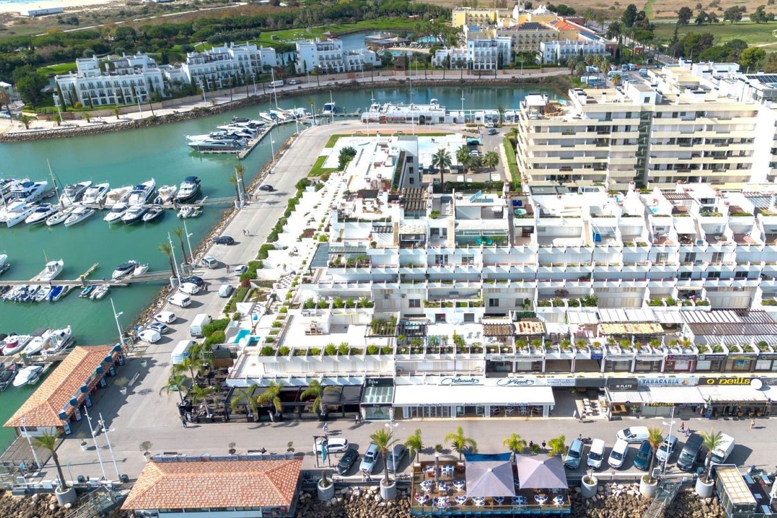 Apartment in Vilamoura, Quarteira, Algarve 1 - 14568804