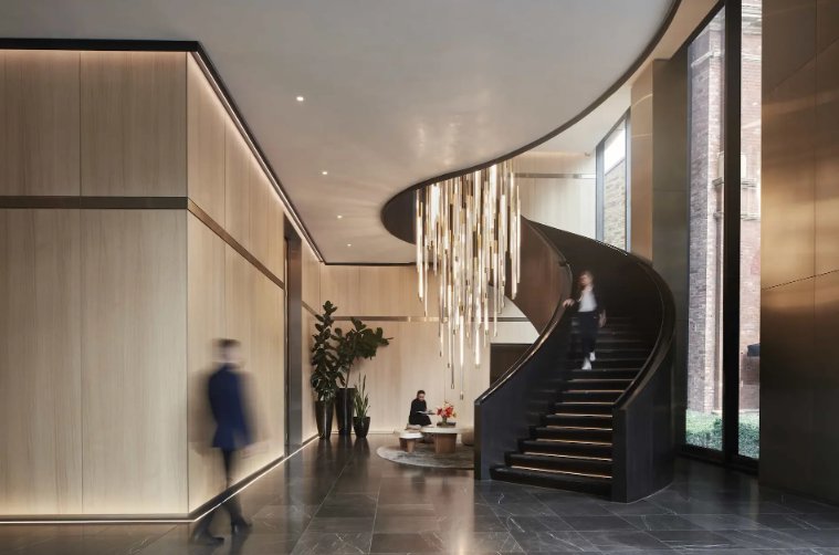 Apartment in EC2, Islington, England 2 - 14568796