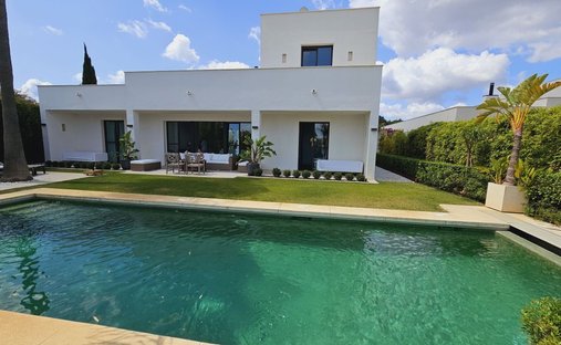 Villa in Sotogrande, San Roque, Andalusia 1