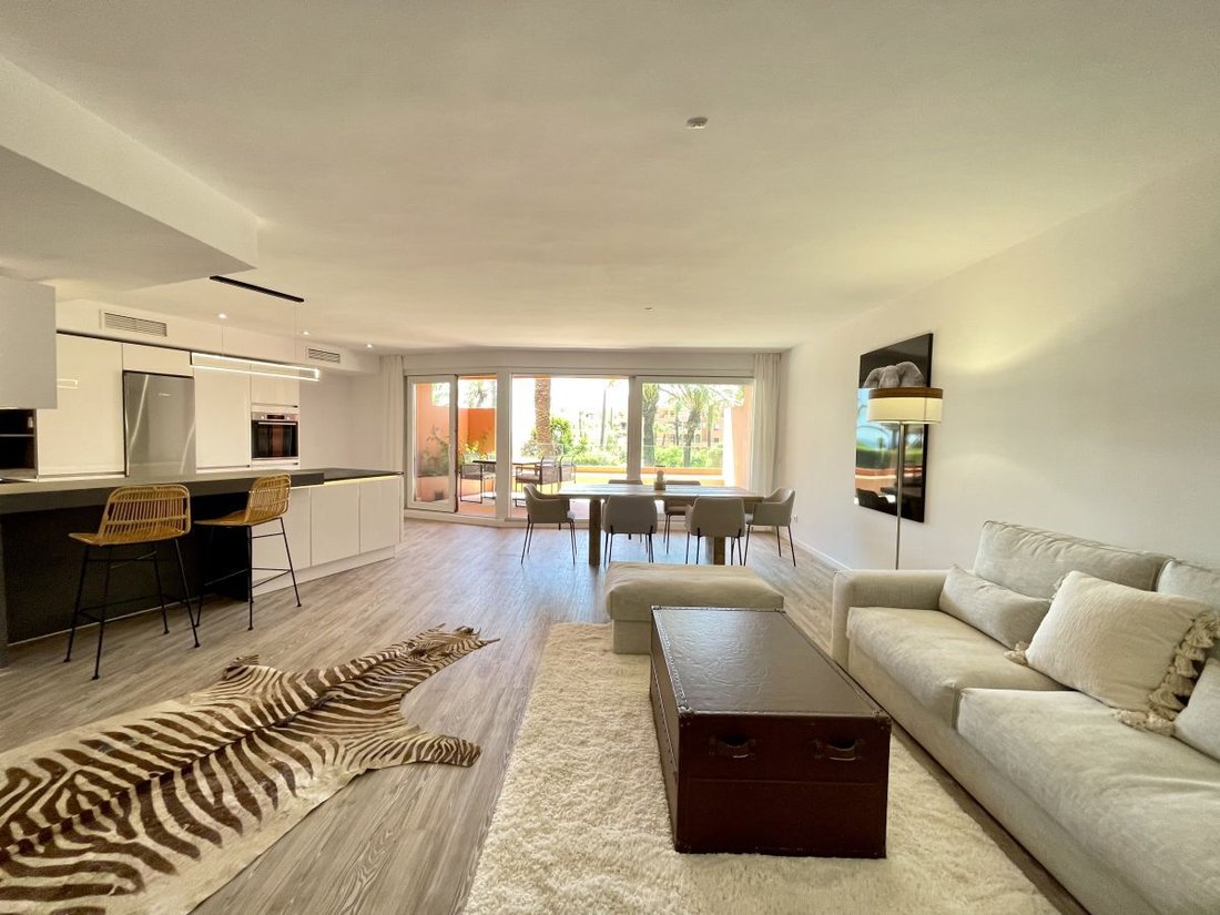 Apartment in Sotogrande, San Roque, Andalusia 3 - 14573235