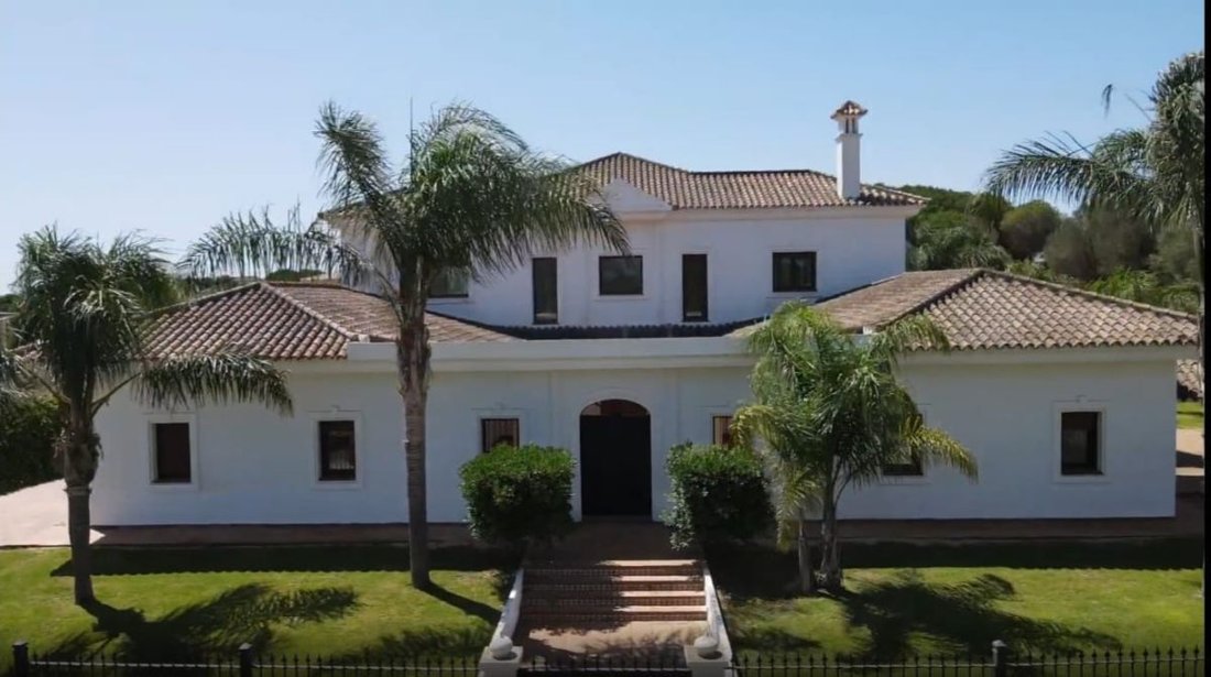 Villa in Sotogrande, San Roque, Andalusia 3 - 14573185