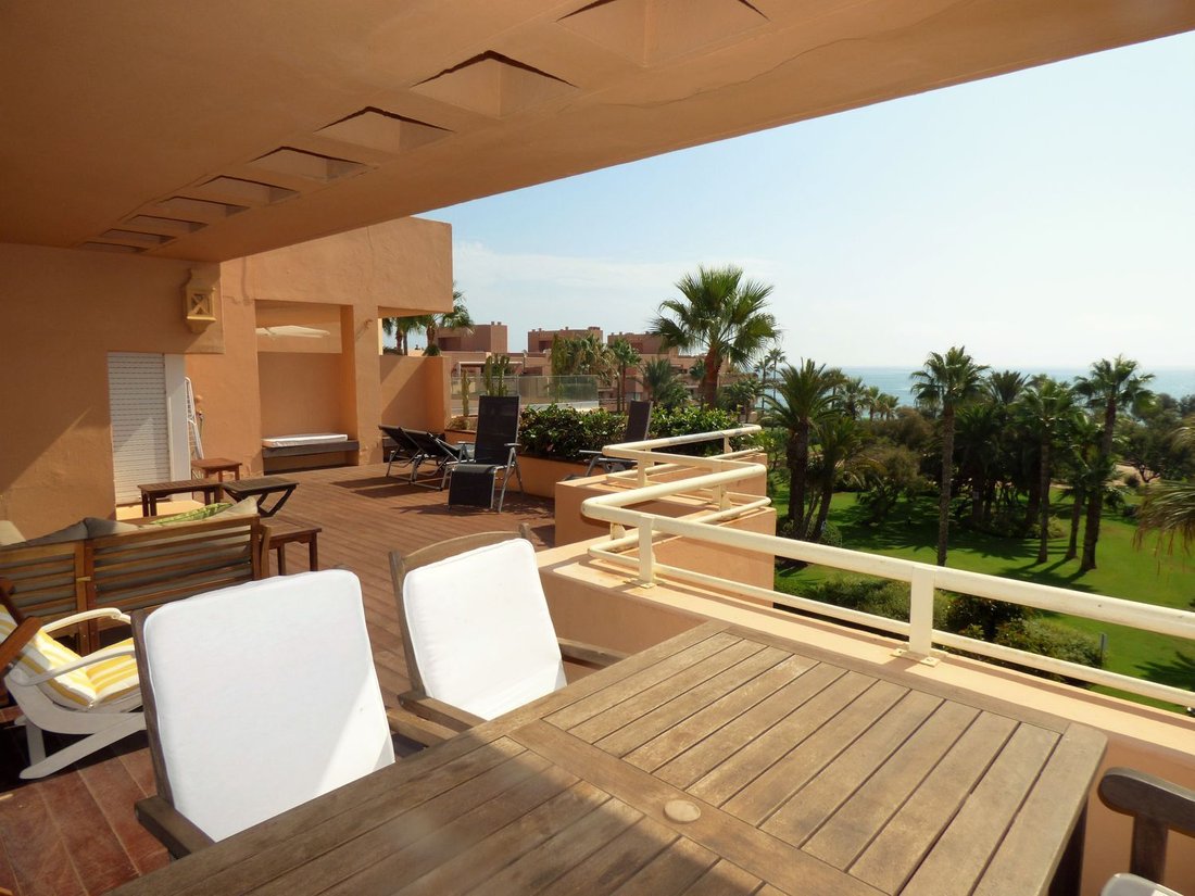 Appartamento a Sotogrande, San Roque, Andalusia 4 - 14573171