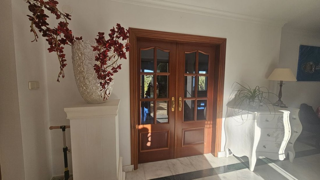 Villa in Sotogrande, San Roque, Andalusia 2 - 14573224