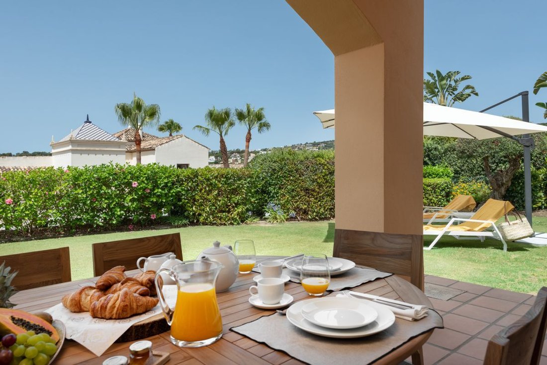 Villa in Sotogrande, San Roque, Andalusia 2 - 14573215