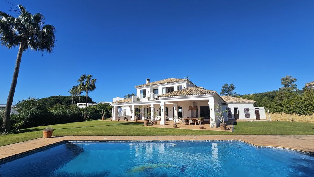 Villa in Sotogrande, San Roque, Andalusia 1 - 14573218