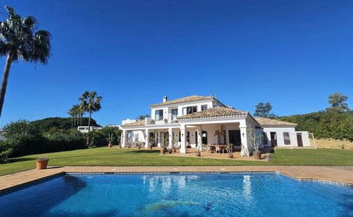 Villa in Sotogrande, San Roque, Andalusia 1