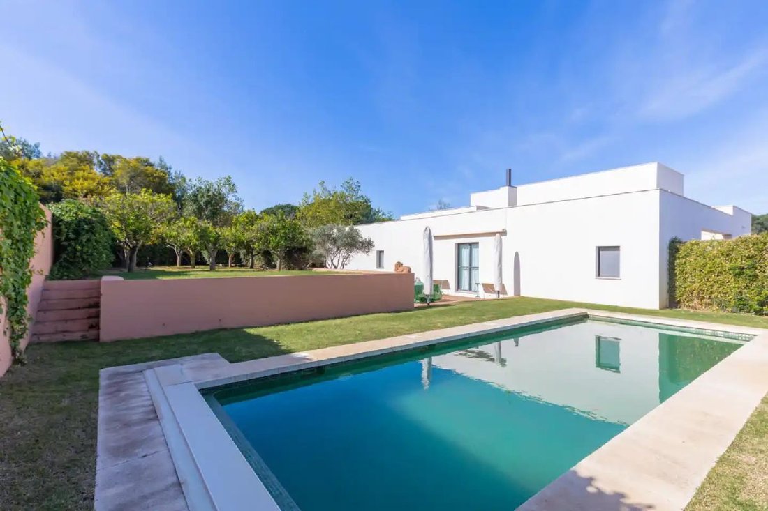 Villa in Sotogrande, San Roque, Andalusia 1 - 14573269