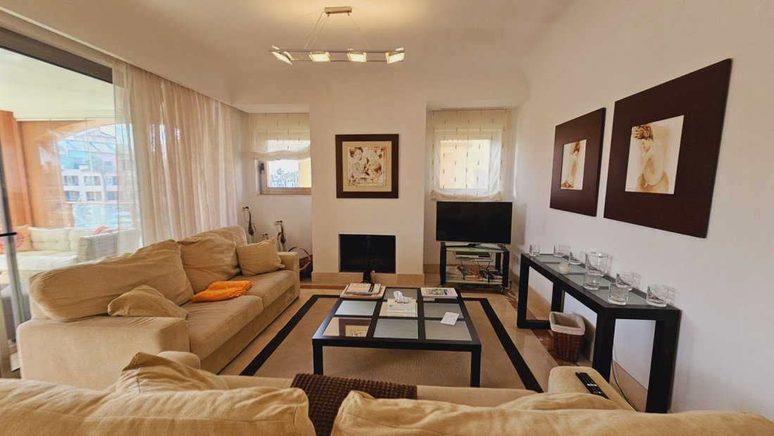 Apartment in Sotogrande, San Roque, Andalusia 4 - 14573230