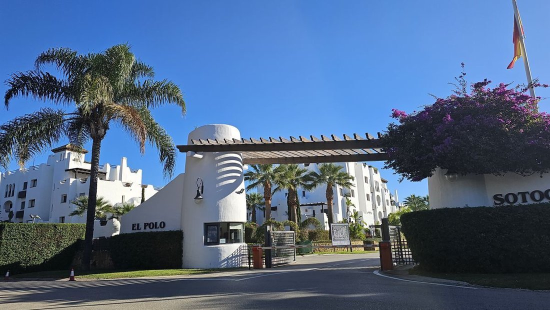 Penthouse in Sotogrande, San Roque, Andalusia 2 - 14573203