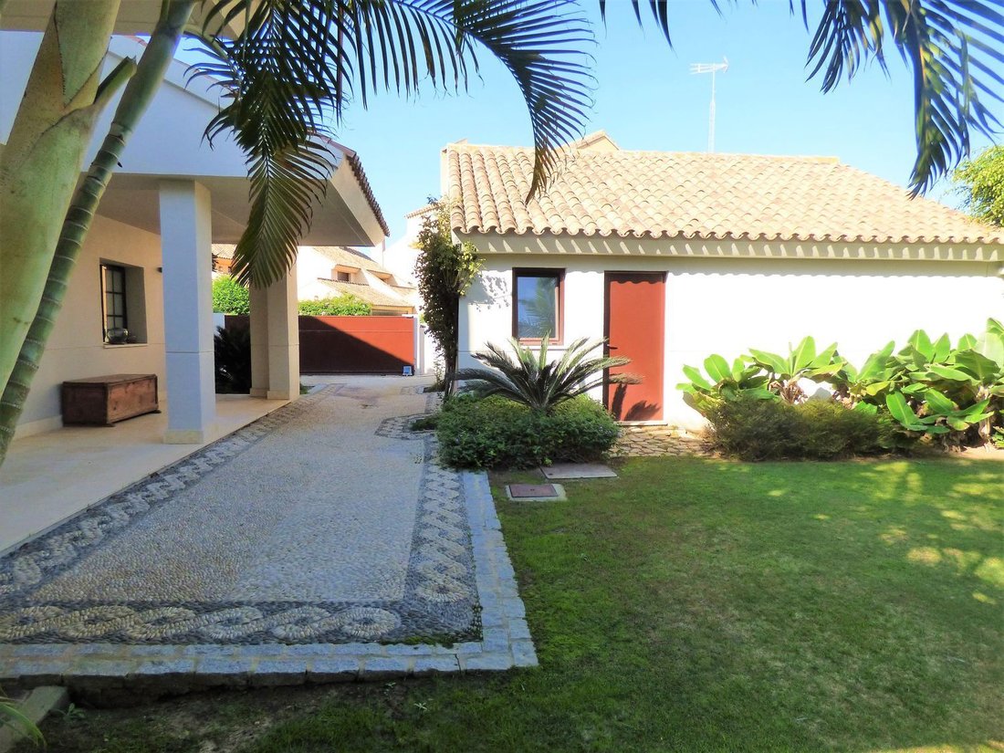 Villa in Sotogrande, San Roque, Andalusia 3 - 14573180