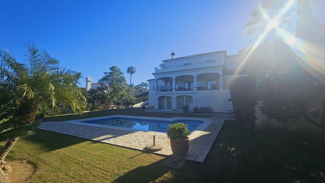 Villa in Sotogrande, San Roque, Andalusia 1 - 14573224