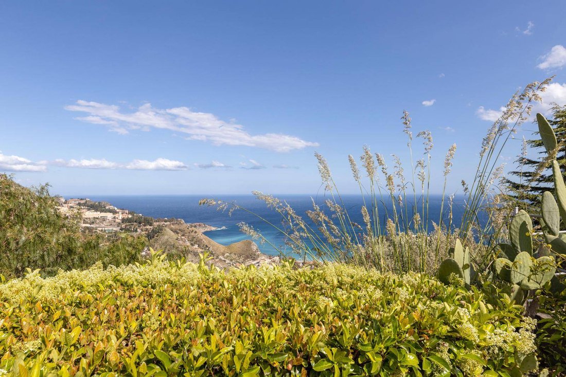 Villa in Castelmola, Sicily, Italy 3 - 14573223