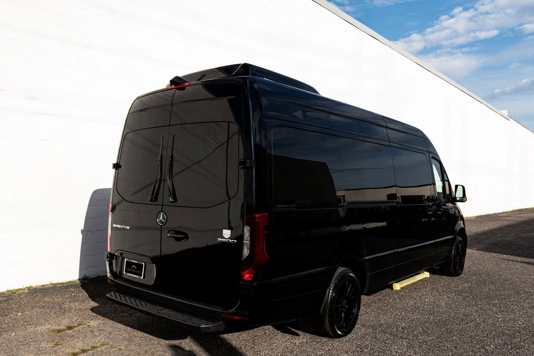 Limousine in Mount Laurel Township, New Jersey, United States 3 - 14573304
