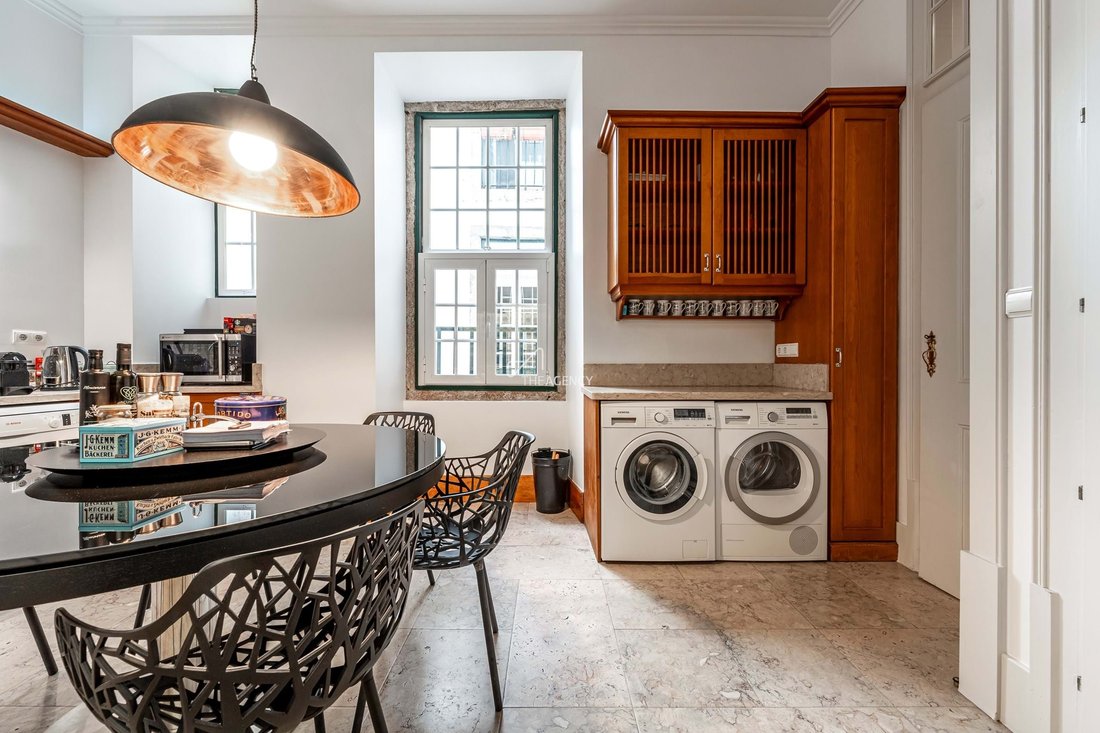 Apartment in Misericordia, Lisbon, Portugal 3 - 14573479