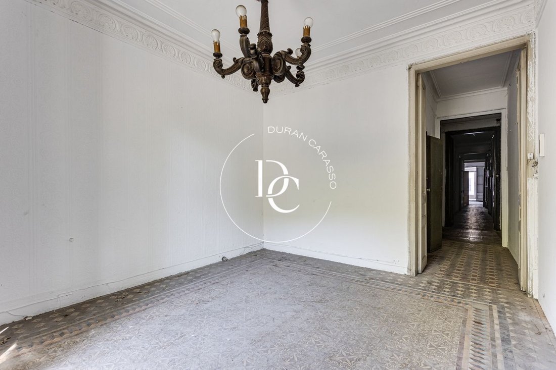 Wohnung in Eixample, Barcelona, Spanien 5 - 14573795
