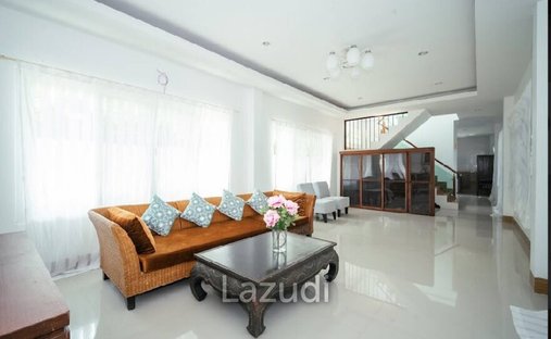 Villa a Ratsada, Provincia di Phuket, Thailandia 1