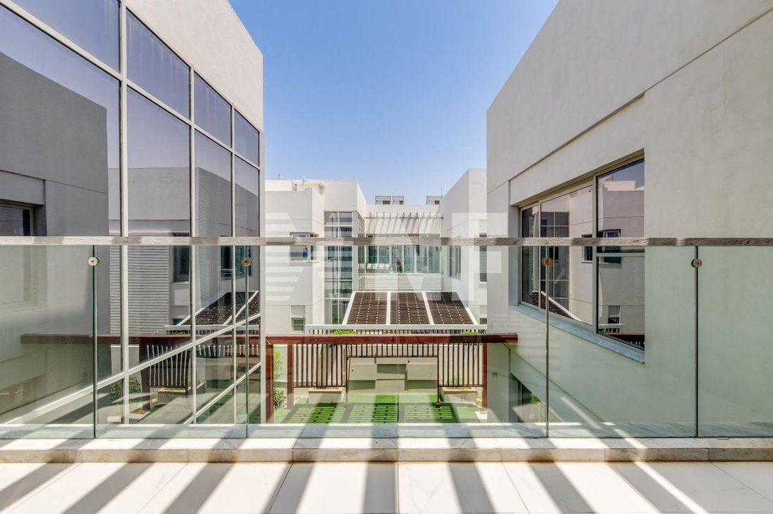 Villa in Hadaeq Sheikh Mohammed Bin Rashid, Dubai, United Arab Emirates 5 - 14575872