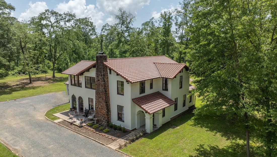 House in Texarkana, Texas, United States 1 - 14574734