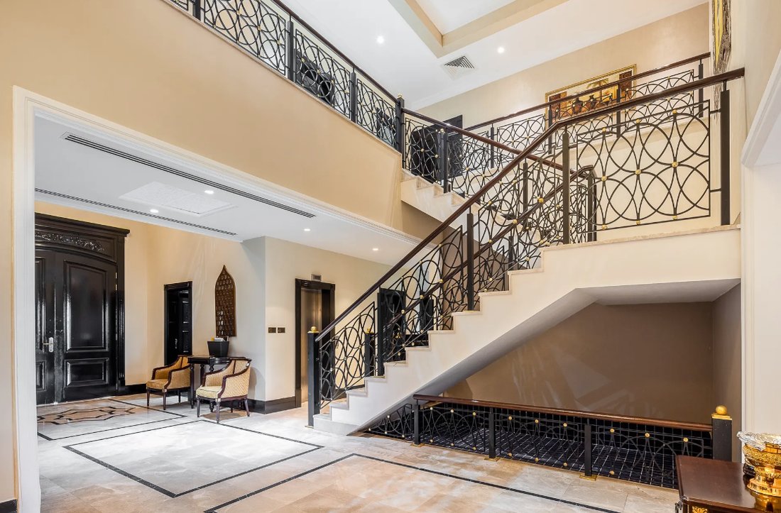 Villa in Palm Jumeirah, Dubai, United Arab Emirates 2 - 14580649