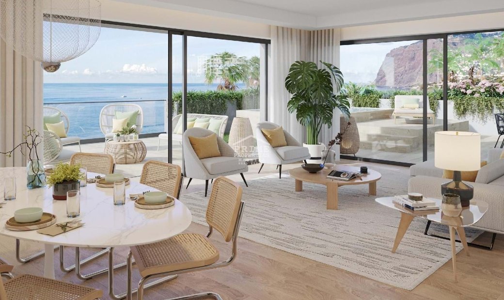 Snapshot of Luxury Waterfront Apartments With Private Porch Spaces