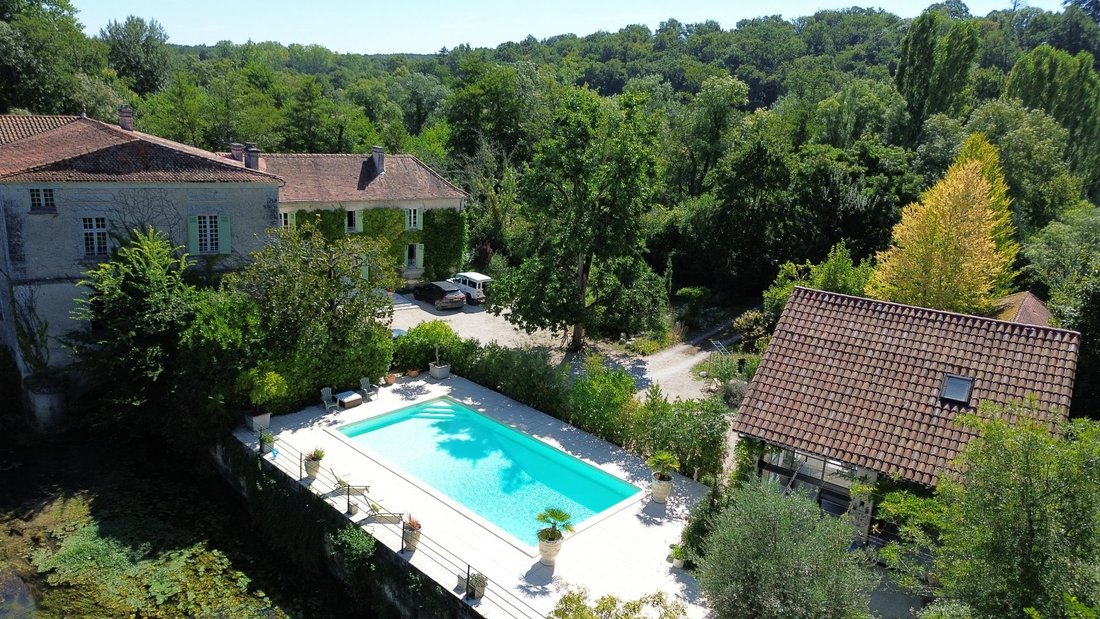 House in Parcoul, Parcoul-Chenaud, France 1 - 14582970