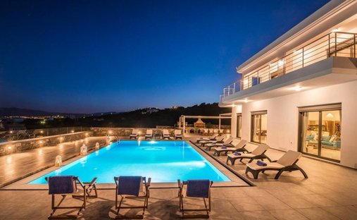 Villa in Community of Agios Nikolaos, Agios Nikolaos, Greece 1