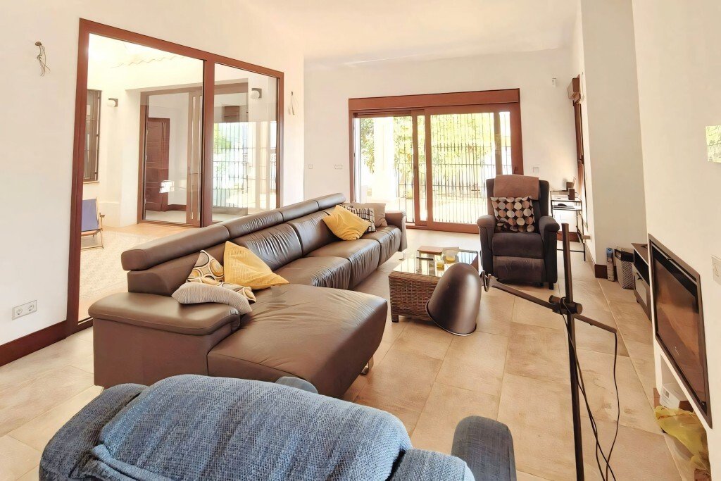 Villa in San Pedro de Alcantara, Andalusia, Spain 4 - 14579313