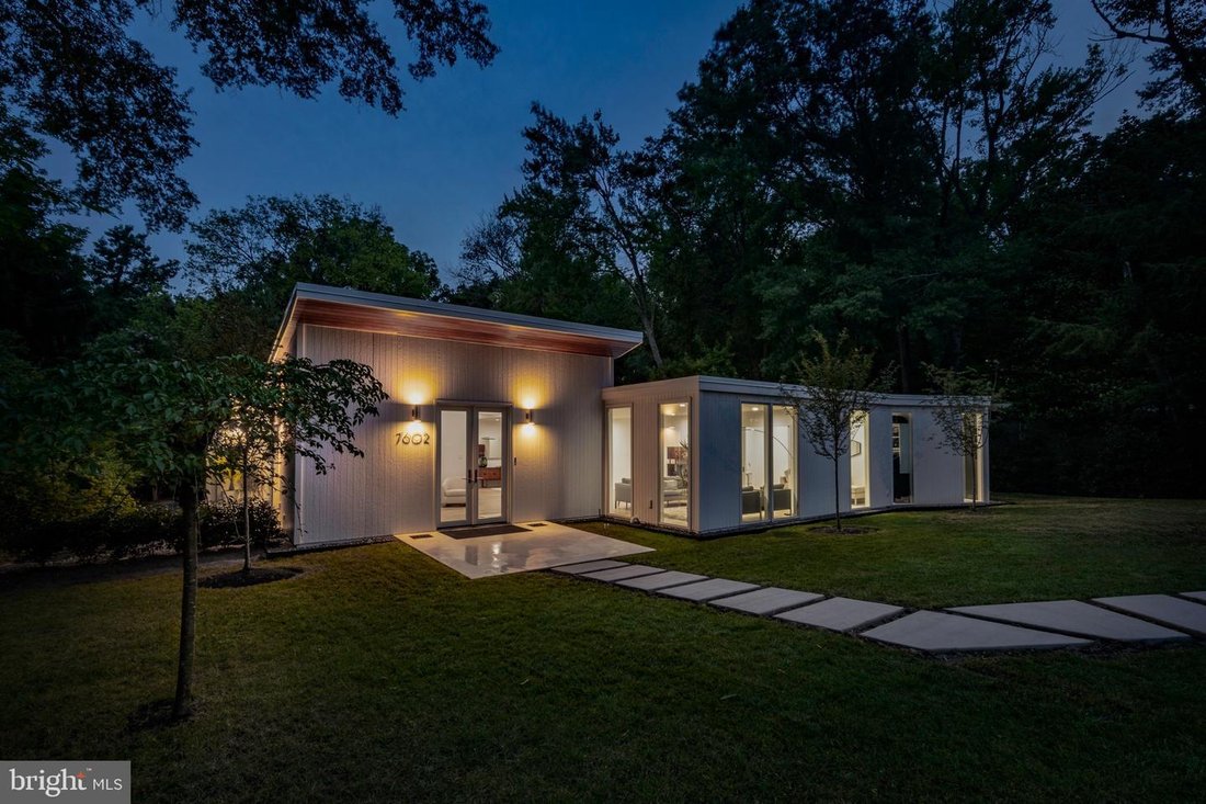 Prestigious Architectural Home In In Hybla Valley, Virginia, United