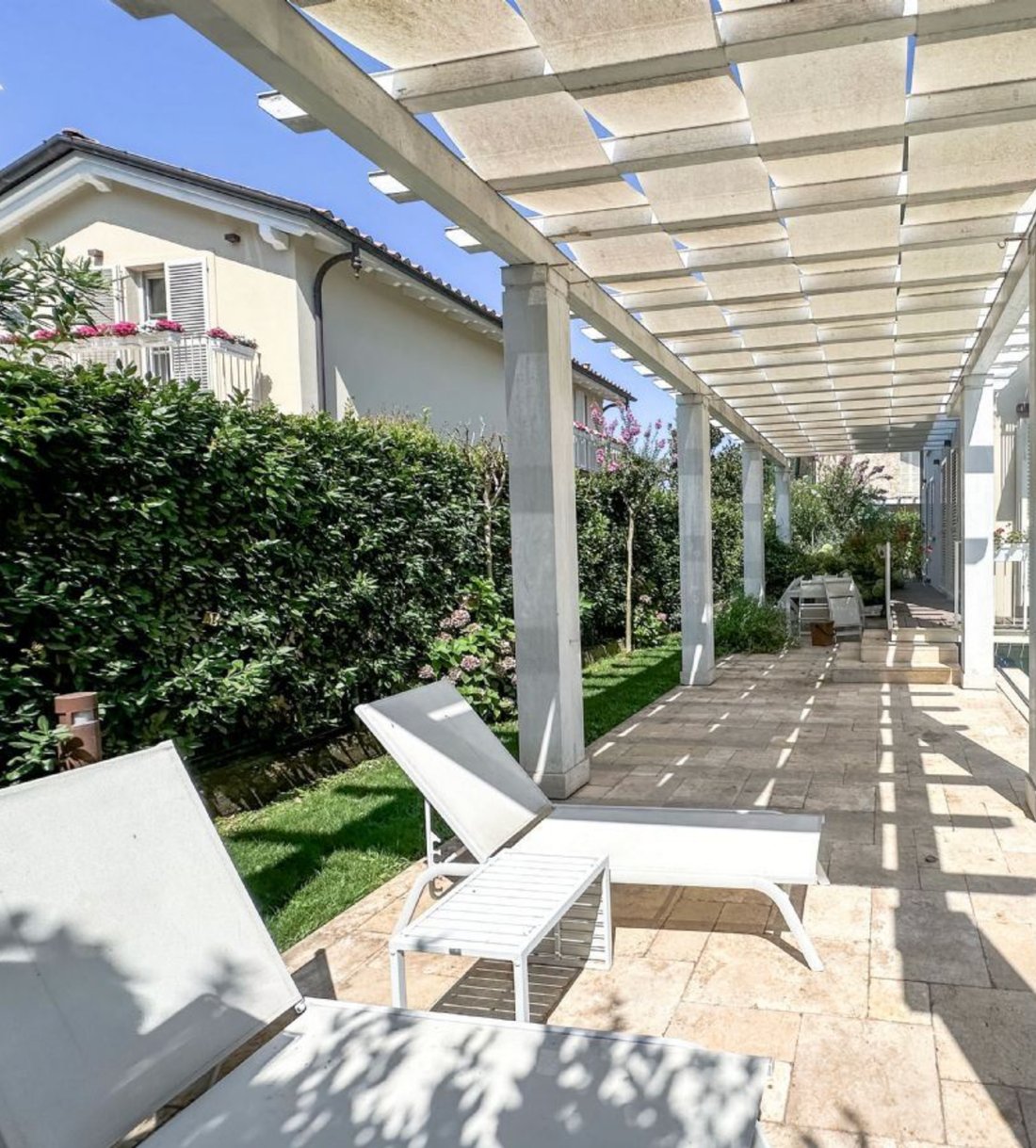 Villa in Pietrasanta, Tuscany, Italy 3 - 14583762