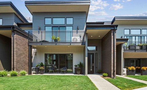 Luxury apartments for sale in Camas, Washington | JamesEdition