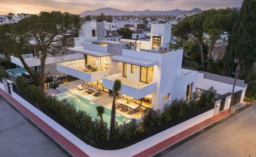 Villa in Marbella, Andalusia, Spain 1