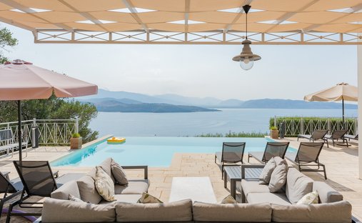 Villa in Korfu, Peloponnese, Western Greece and the Ionian, Griechenland 1
