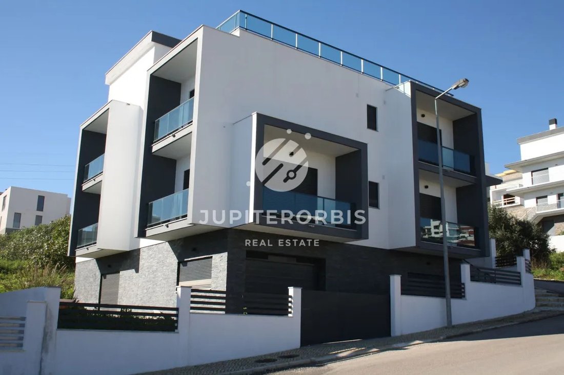 House in Ramada e Canecas, Lisbon, Portugal 1 - 14584354