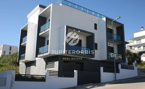 Casa a Ramada e Canecas, Lisbona, Portogallo 1