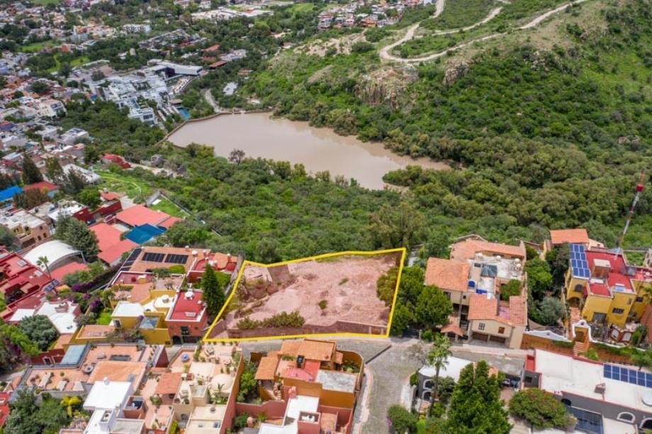 Land in San Miguel de Allende, Guanajuato, Mexico 2 - 14586800