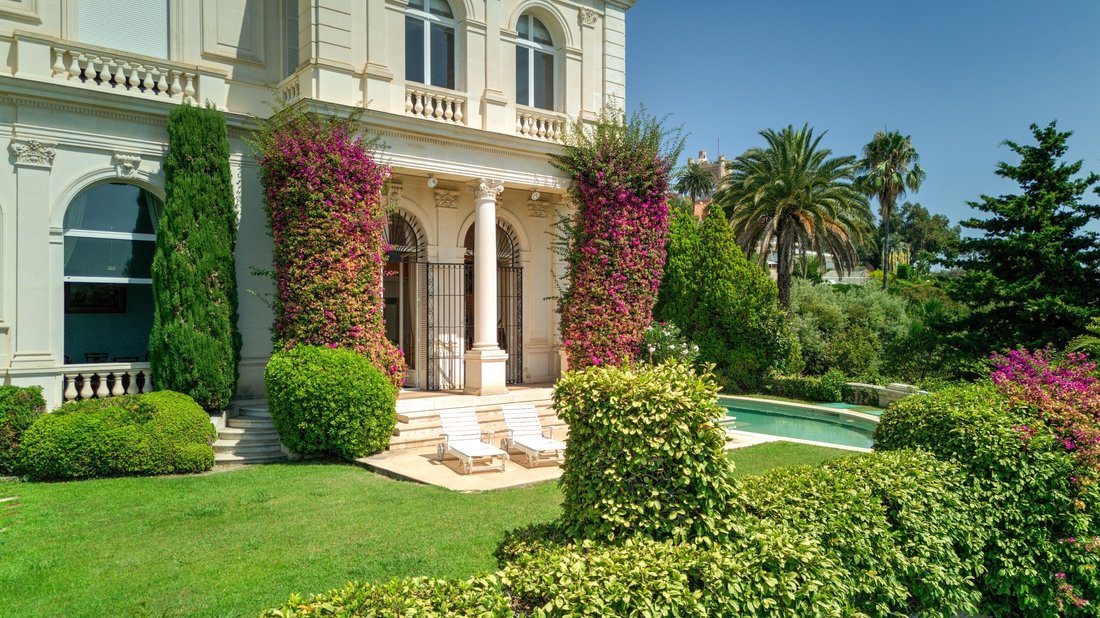 Apartment in Saint Nicolas, Cannes, France 3 - 14586880