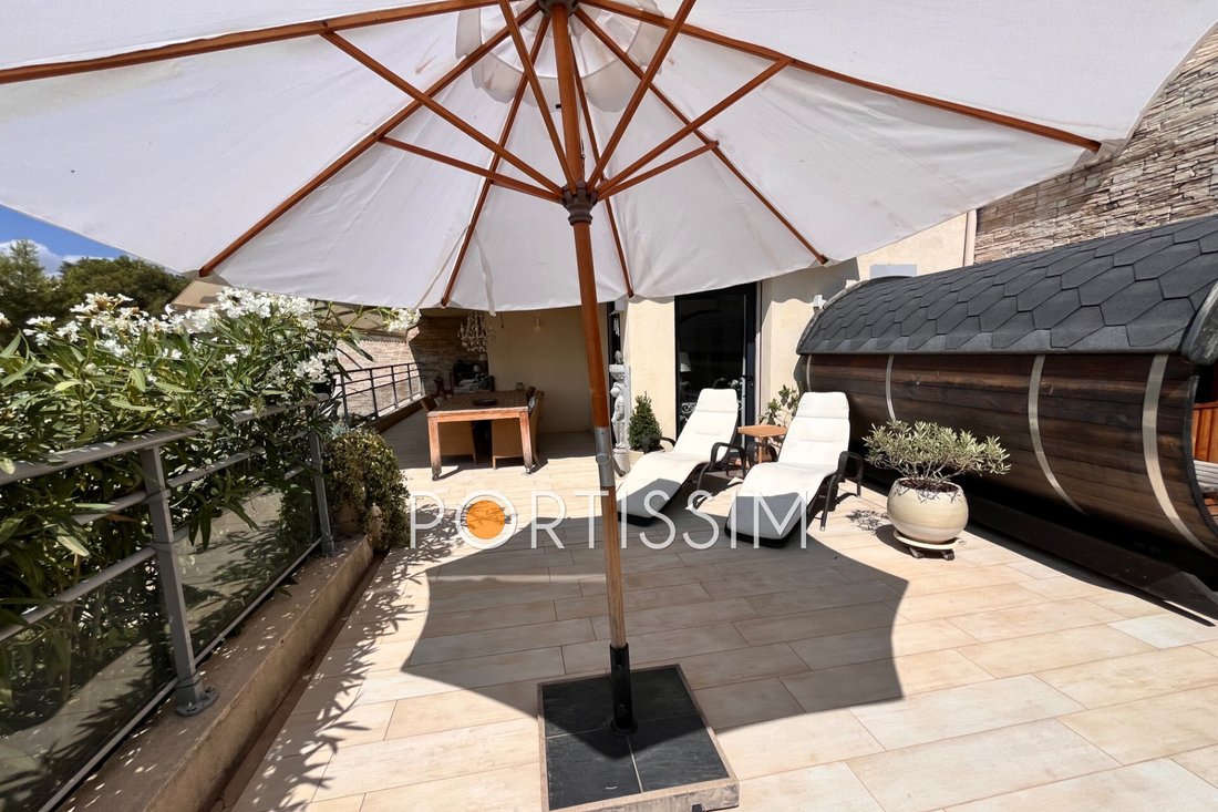 Apartment in Val de Cagne-Colline Route de Vence, Cagnes-sur-Mer, France 2 - 14584271