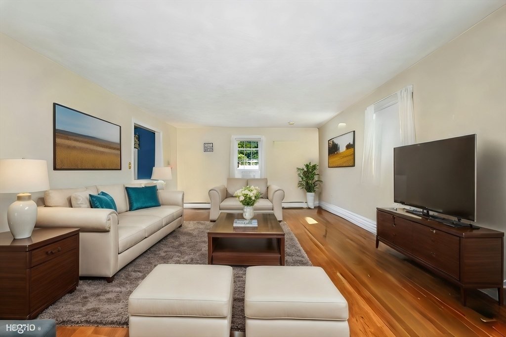 House in Framingham, Massachusetts, United States 2 - 14381187