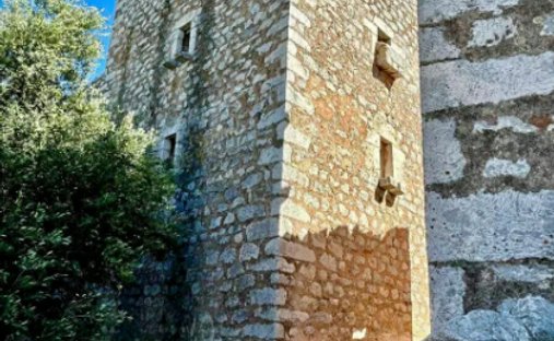 Schloss in Oitylos, Peloponnese, Western Greece and the Ionian, Griechenland 1