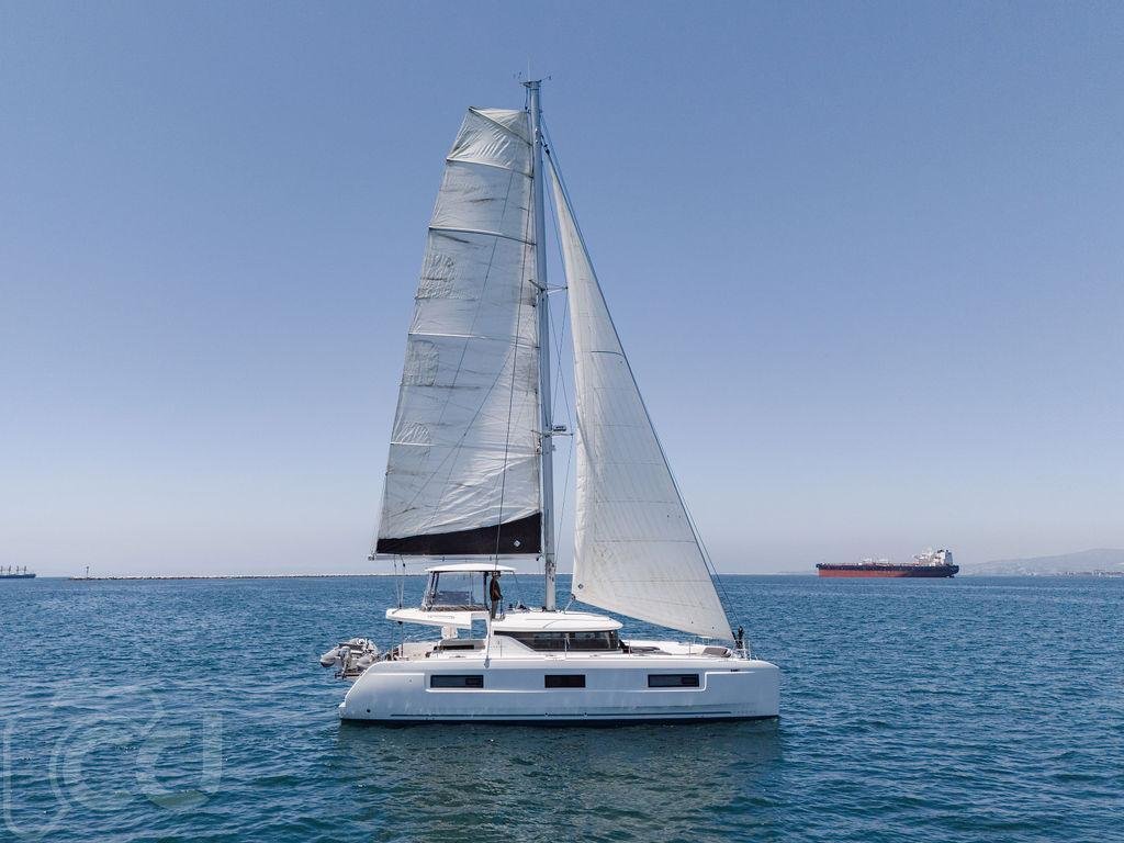 Catamaran in United States 1 - 14588014